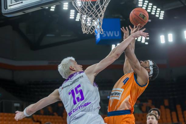 而李晓旭依 而李晓旭依