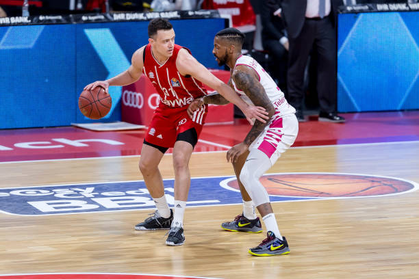 展现出了领 展现出了领