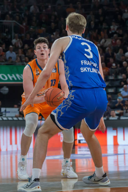 阿莱腿筋受伤，或将无缘代表科特迪瓦征战非洲杯（阿莱腿筋受伤，恐无缘随科特迪瓦出战非洲杯）