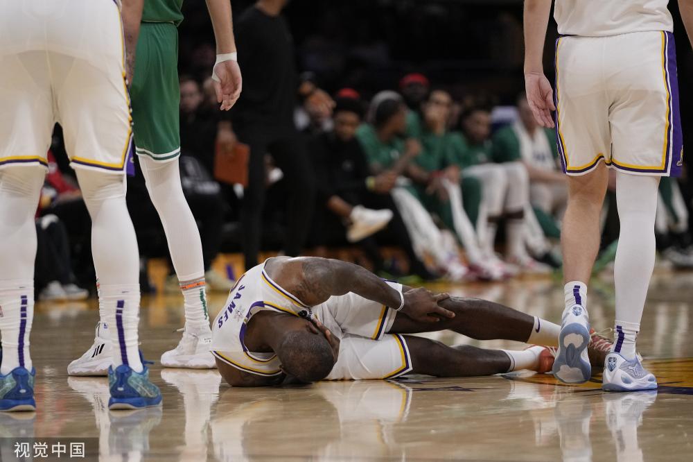 [德甲]毛里斯独中两元 奥格斯堡主场击败多特蒙德